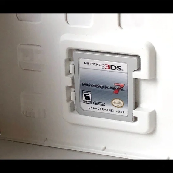 Mario Kart 7 Nintendo 3DS Video Game - Picture 7 of 7